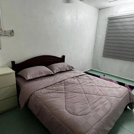Manjung Modern + Cozy Terrace Home Lumut Exterior photo